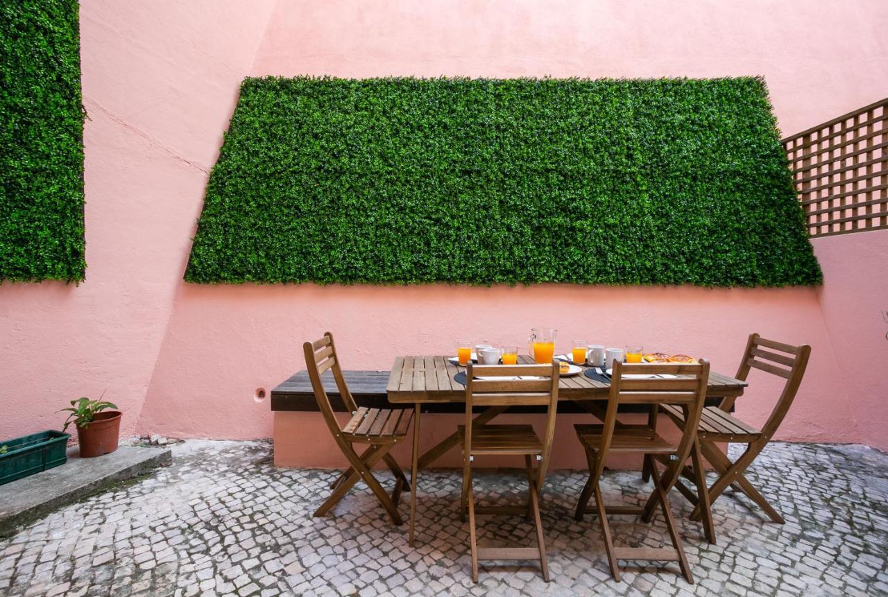 Cozy Tailor Made With A Refreshing Terrace Apartament